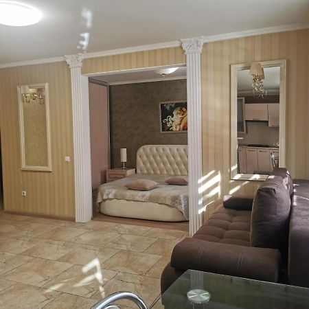 Chernigov City Centre Apartments Esterno foto