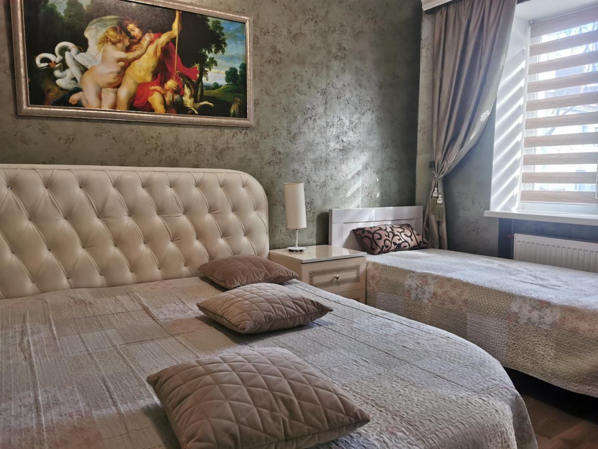 Chernigov City Centre Apartments Esterno foto