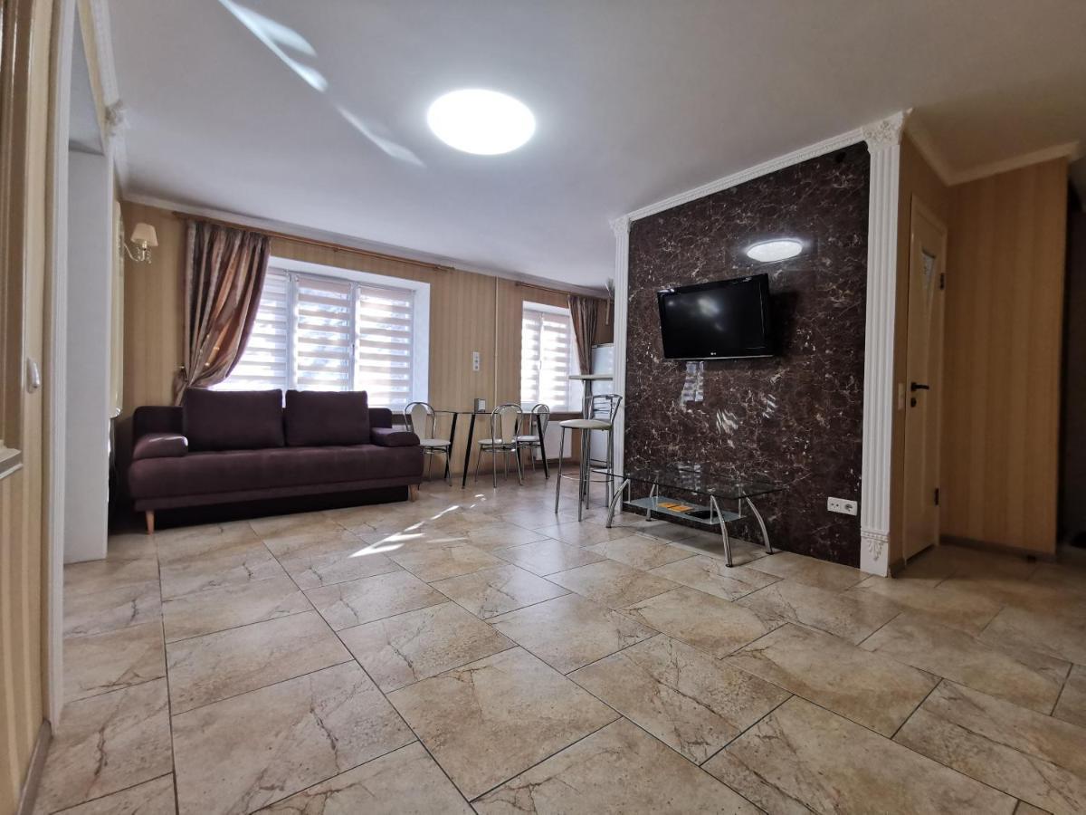 Chernigov City Centre Apartments Esterno foto