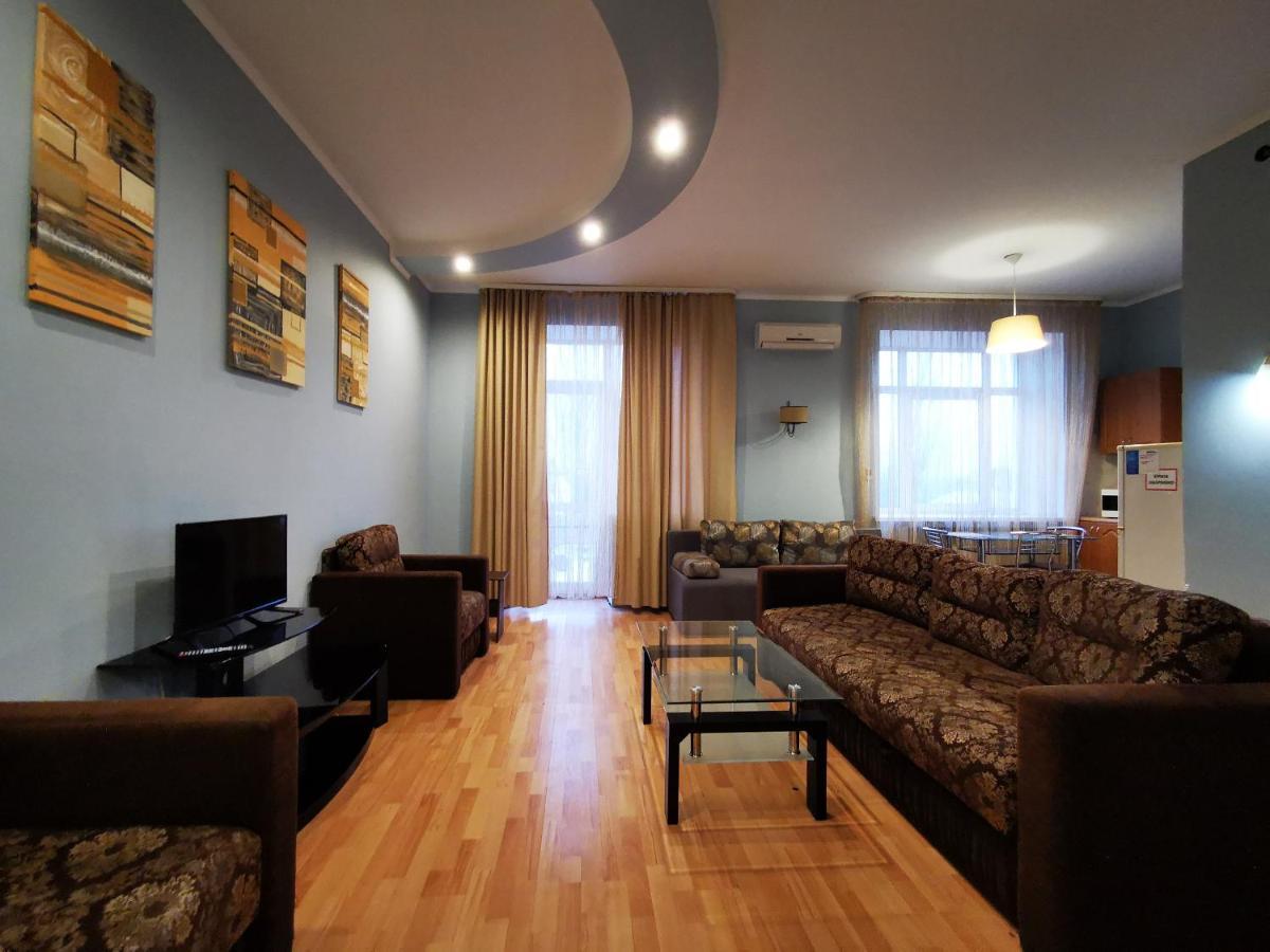 Chernigov City Centre Apartments Esterno foto